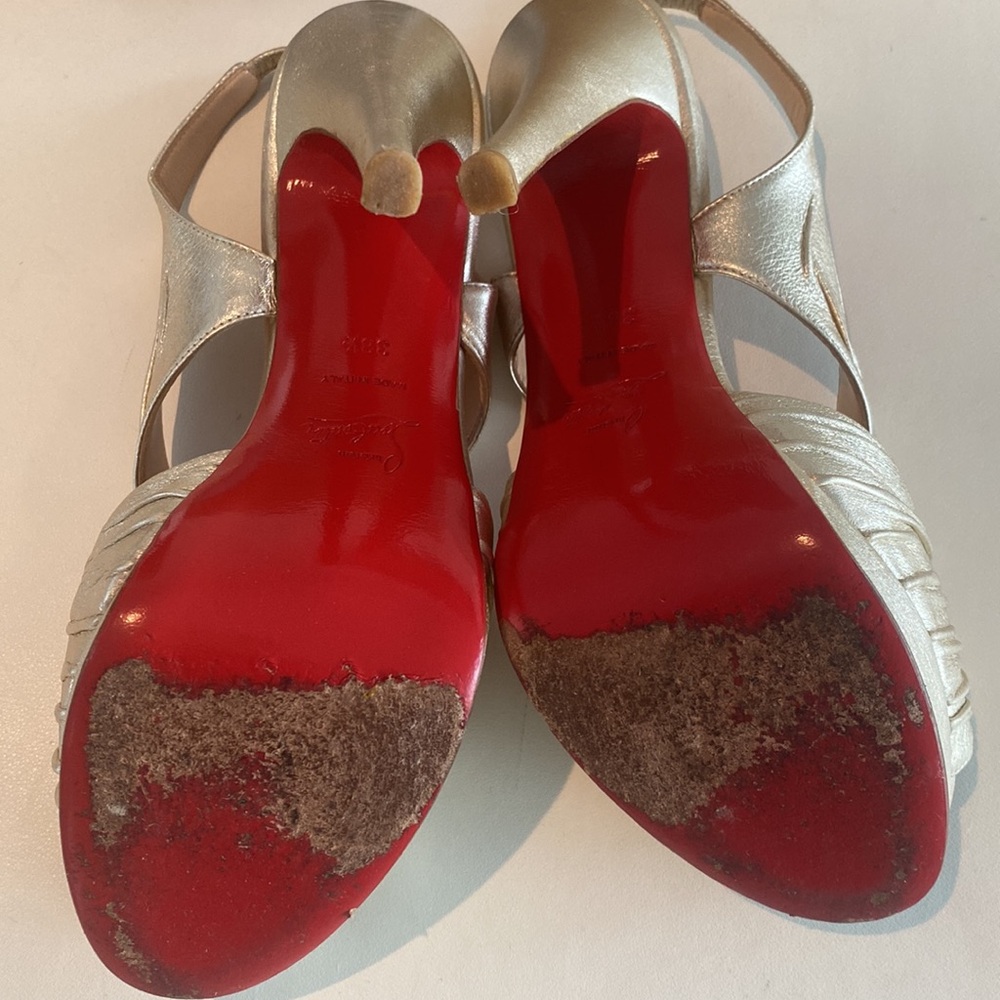 Authentic Christian Louboutin Gold Platform Sandals - Picture 4 of 9